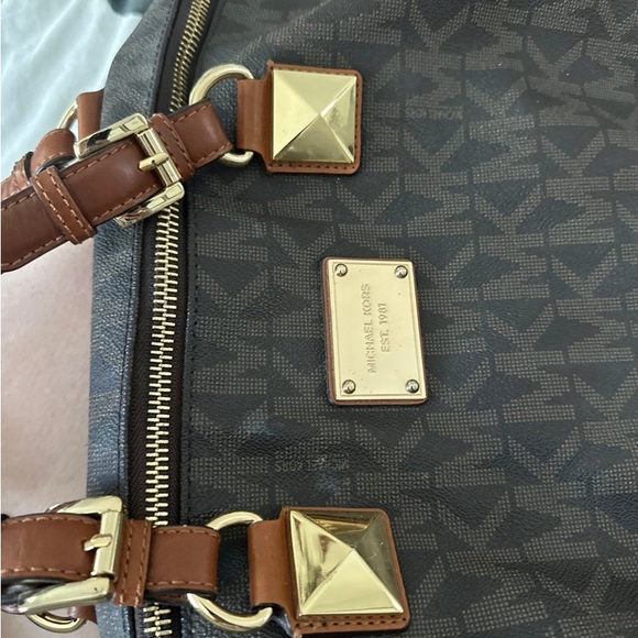 AUTHENTIC Michael Kors Duffle Bag Weekender Leather Travel Zip Removable Strap - Picture 2 of 6